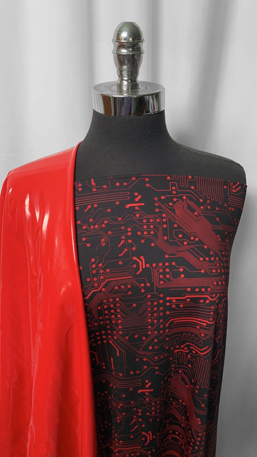 RED/CIRCUITS BUNDLE : 2YD Red/Black Circuit Board Yoga PF & 2YD Red 2-Way Stretch Vinyl : A25101