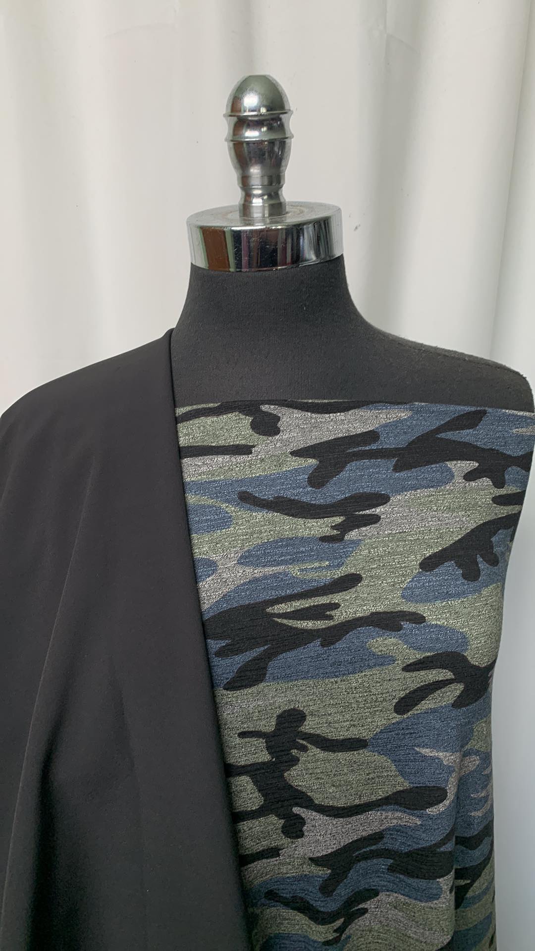 BLUE/BLACK CAMO BUNDLE : 2YD Blue/Black Camo C/S FT & 2YD Black Softshell : A1619