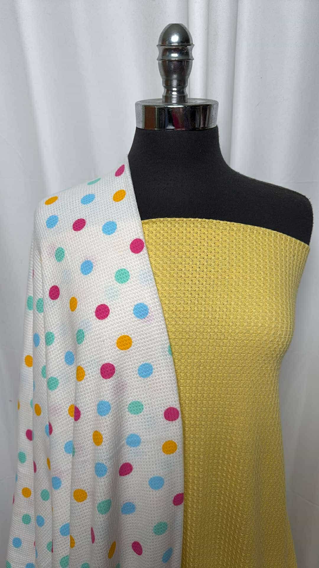 YELLOW/DOTS BUNDLE : 2.5YD Dots Thermal & 2YD Yellow Waffle : A26541