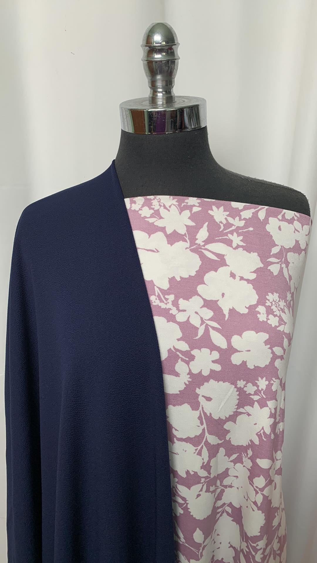 NAVY/SILHOUETTE FLORAL BUNDLE : 2YD Silhouette Floral PRS Jersey & 2YD Navy Liverpool : A2459