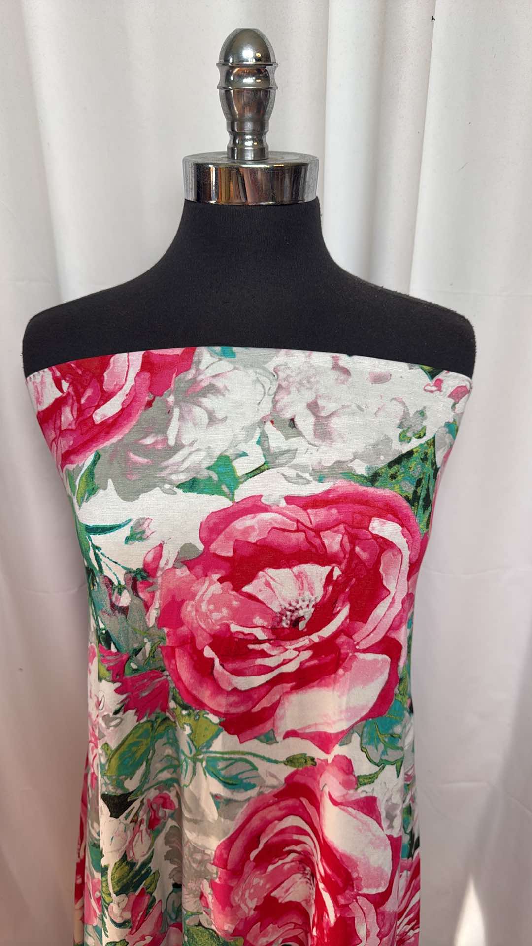 Big Floral - Rayon/Spandex - 2 Yard Cut